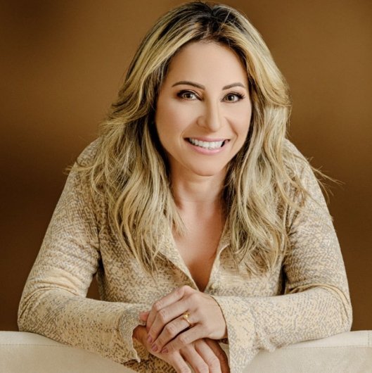 Dra. Claudia Cristina Dantas de Medeiros