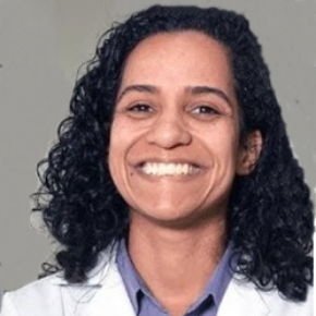 Dra. Renata Coutinho