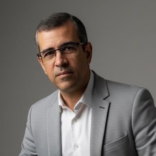 Dr. Felipe Mucarbel