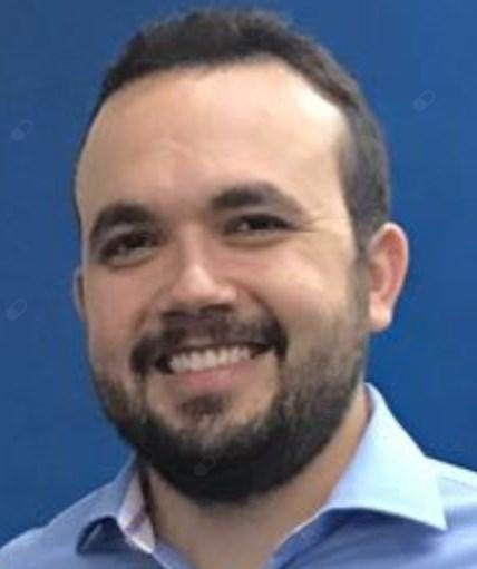 Dr. Maximilo Oliveira Ribeiro