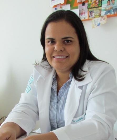Dra. Isabela Pitanga