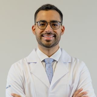 Dr. Vinícius Cruz Parrela