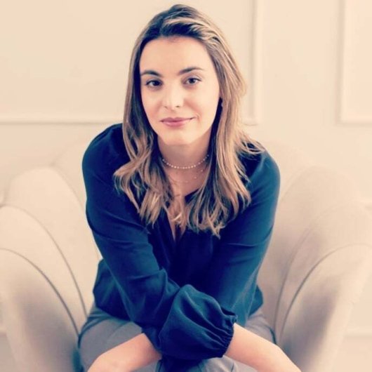 Dra. Tayla Romão