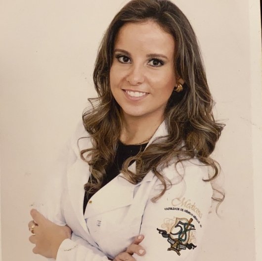 Dra. Letícia Xavier Carneiro Calixto