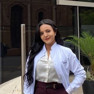 Dra. Êmili Mendes