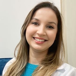 Dra. Taís Albano Hernandes