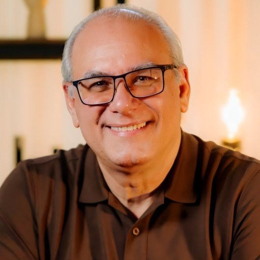 Dr. Domingos Alves
