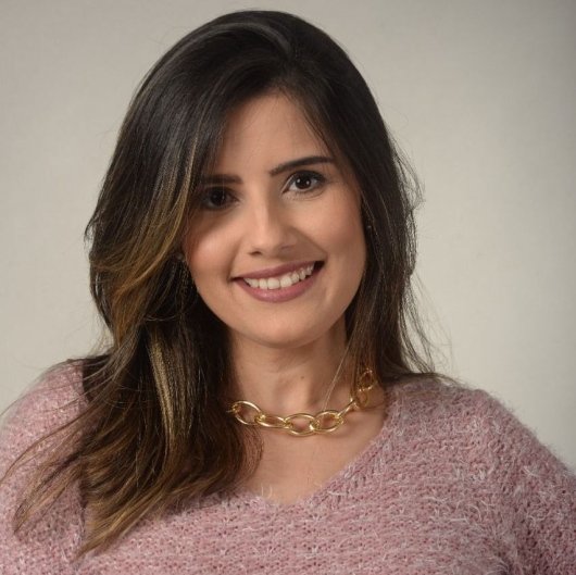 Dra. Larissa Albuquerque