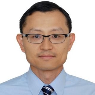 Dr. Cristiano Utida