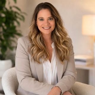 Dra. Olívia Ferrari Marques Nogueira