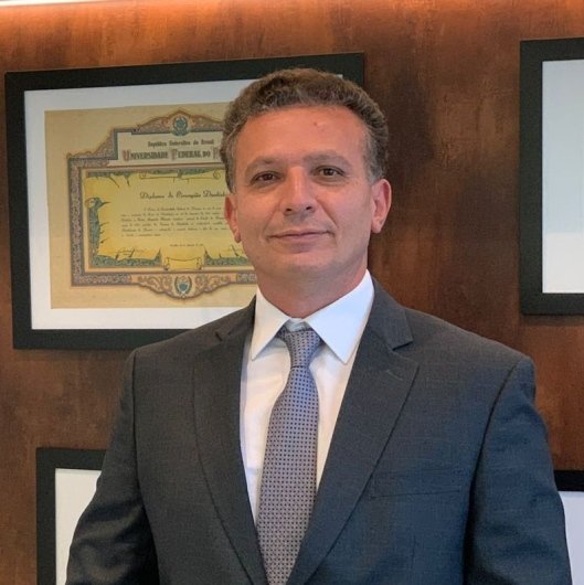 Dr. Cesar Augusto Thomé