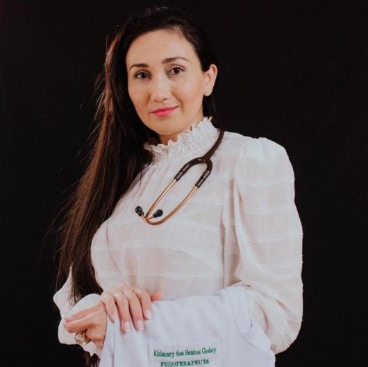 Dra. Alzimary Santos Godoy