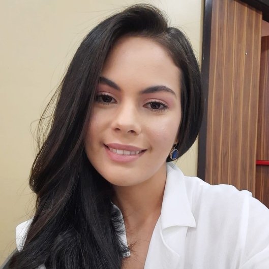 Dra. Pâmela Salles da Costa Serrão