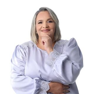 Dra. Márcia Damiana Carvalho Alves Silveira