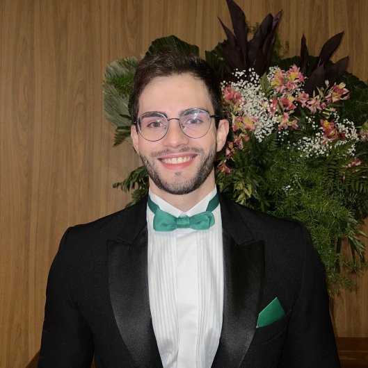 Dr. Guilherme Colombo de Leao