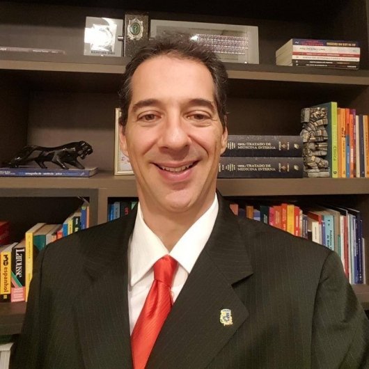 Dr. Renato Penha Machado