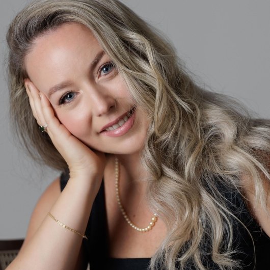 Dra. Amanda Bicudo Bruno Nogueira