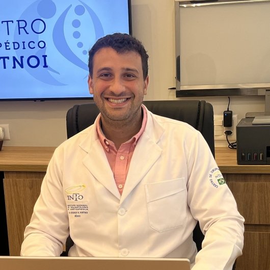 Dr. Eduardo Portnoi