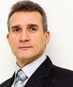 Dr. Moacir Bezerra