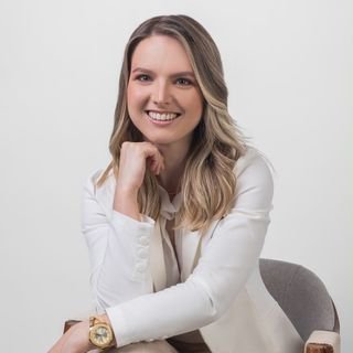 Dra. Camila Arsego
