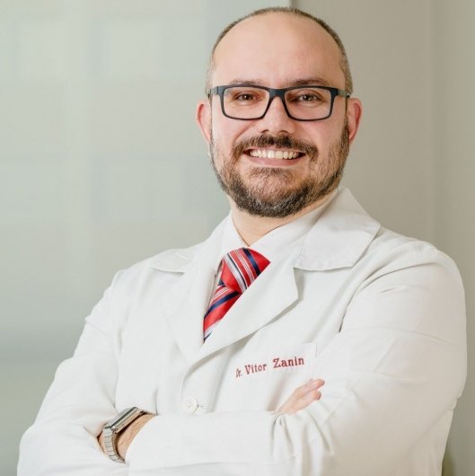 Dr. Vitor Augusto Martins Zanin
