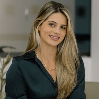 Dra. Mariana Meireles
