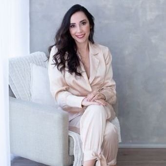 Dra. Sandyelle Rocha
