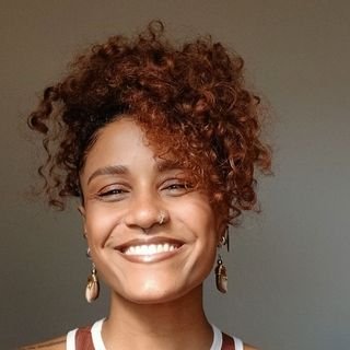 Prof. Karoline Pilar de Matos