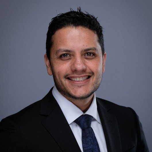 Dr. Charles Arruda de Souza