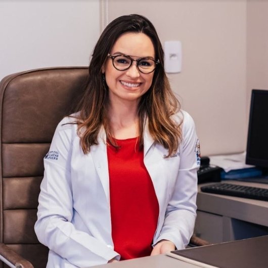 Dra. Carolini Oliboni