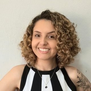 Dra. Italla Victoria Sampaio
