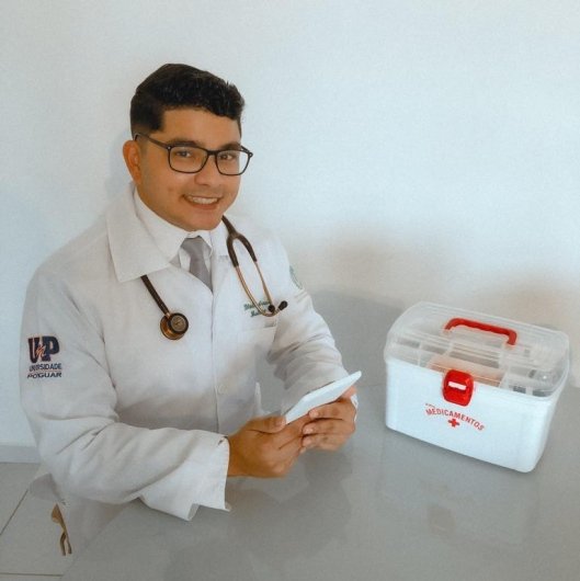 Dr. Dênis Do Nascimento Arruda Câmara