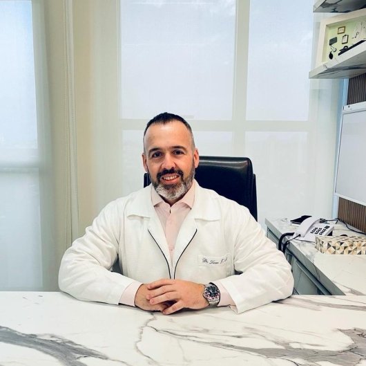 Dr. Lucas Fragoso Nardi