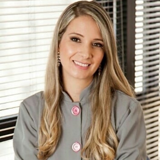 Dra. Kelly Borba