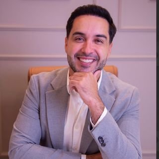 Dr. Gabriel Pelegrina