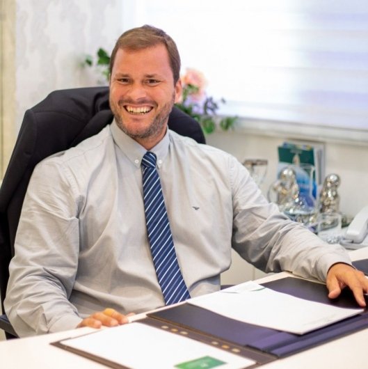 Dr. Daniel Barbosa