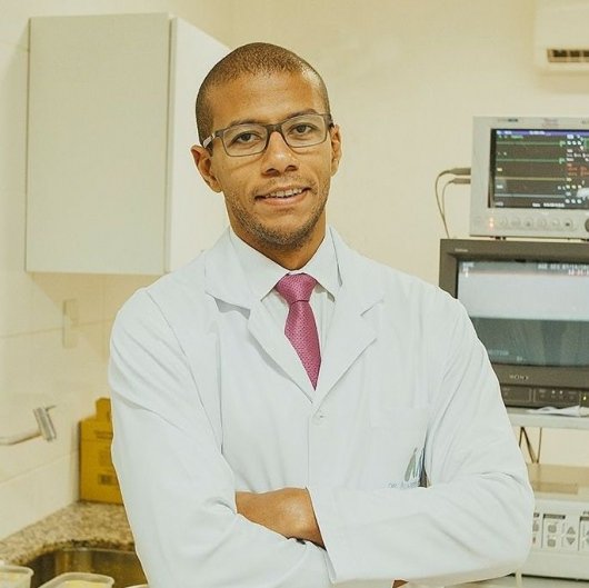 Dr. Alvaro Albano