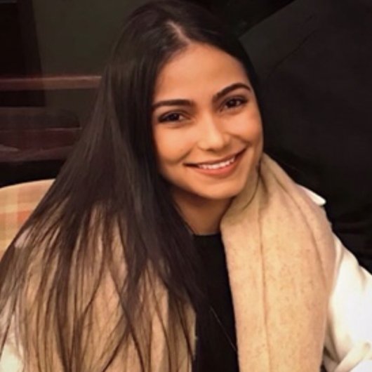 Caroline Cruz