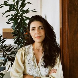 Julia Oliveira