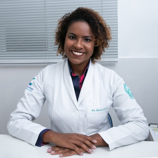 Dra. Sabrina Aroucha