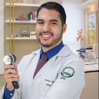 Dr. Matheus Papa Vieira