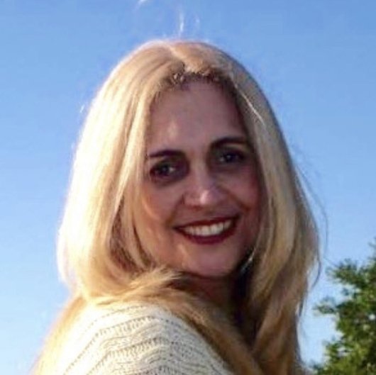 Dra. Vera Regina Bertoi