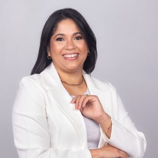 Dra. Andréia Rodrigues Gomes de Moura