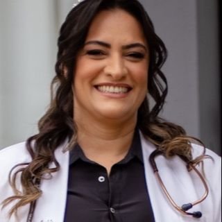 Dra. Aline Canária Alves de Sousa