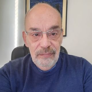 Dr. Carlos Eduardo Thomaz Da Silva