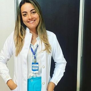 Dra. Amanda Tavares