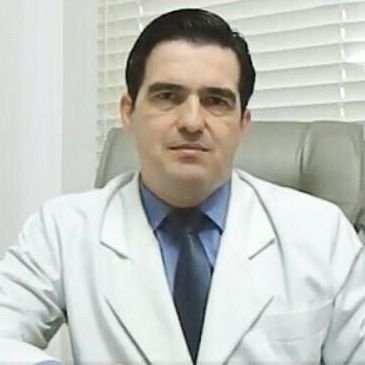 Dr. André Amadeu