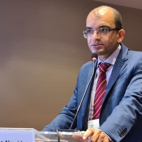 Dr. Gilberto De Almeida Silva Junior