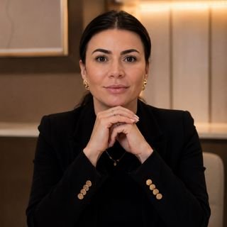 Dra. Eliane Campos