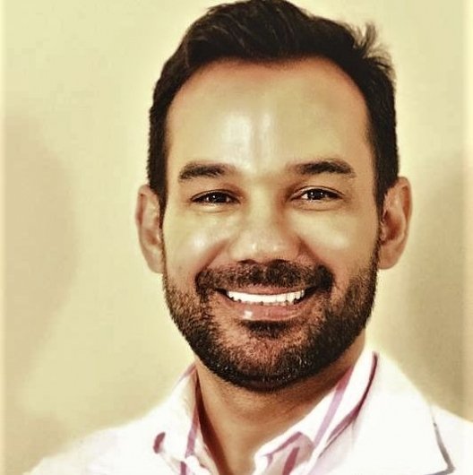 Dr. Ubiratan Sousa